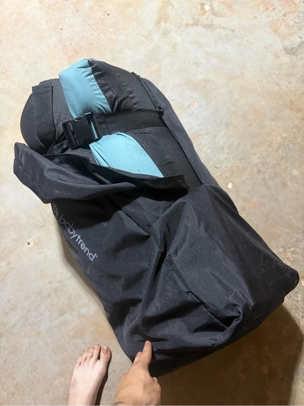 Light Blue and Black Roll-Up Sleeping Pad/play unisex